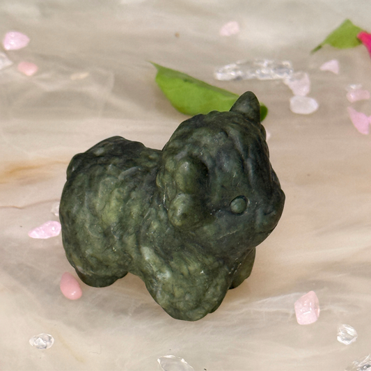 🐮💚 Lucky Moo-d – Green Aventurine Highland Cow (Mini)