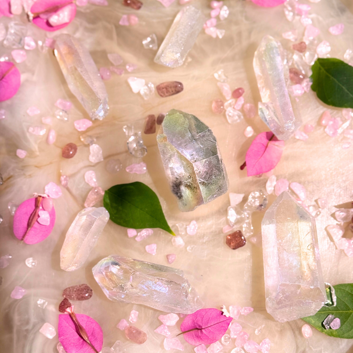 🌈 Cosmic Spark – Aura Quartz Points