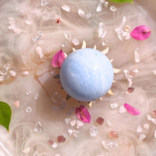 🌊 Calm in a Sphere – Blue Calcite Crystal Ball